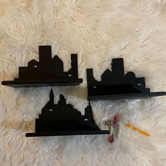 Three piece metal black floating shelves with all materials included to install - Picture 2 of 6